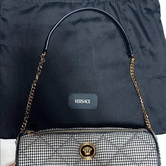 Versace Quilted Hounds Tooth Shoulder barrel bag cotton/leather La Medusa - Picture 4 of 11